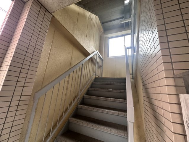 ベルメゾンオオノのエントランス|ゆとりのあるエントランスです