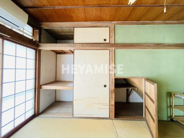 岩見町戸建の収納