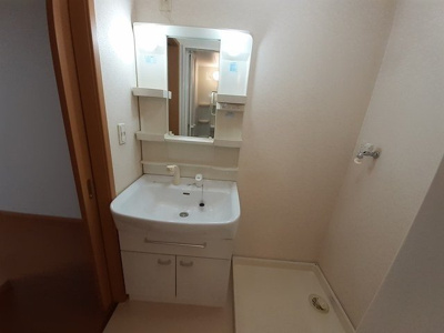 【洗面所】 | 寿正　Ｂ | スペースが確保できる洗面所です