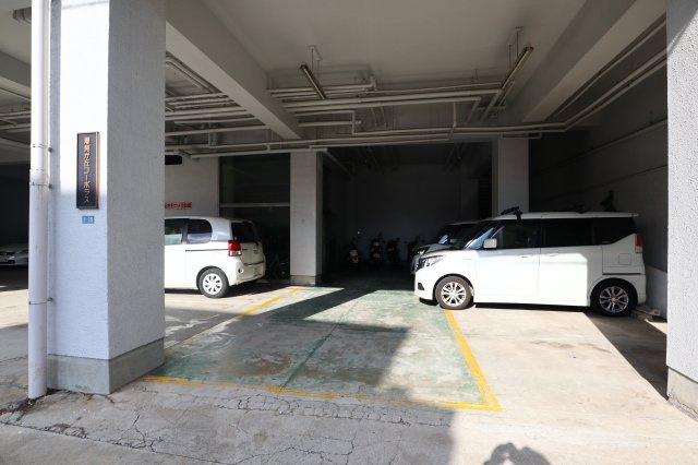 潮見が丘コーポラスのエントランス