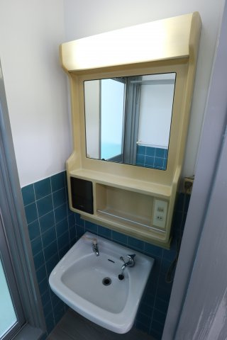 潮見が丘コーポラスの洗面所