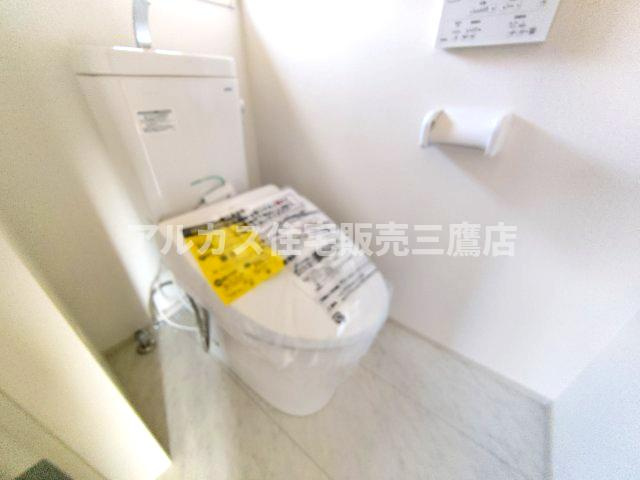 三鷹市上連雀６丁目 中央線 三鷹駅 新築戸建のトイレ