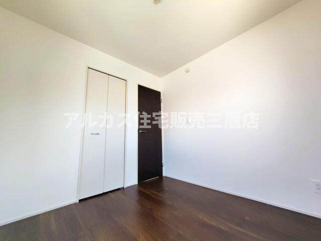 三鷹市上連雀６丁目 中央線 三鷹駅 新築戸建の洋室