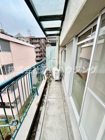 カルム緑地公園5のバルコニー