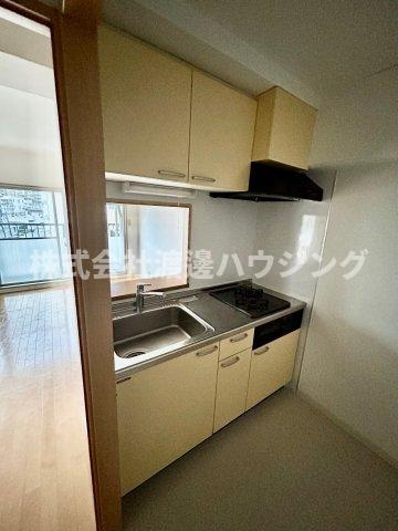 カルム緑地公園5のキッチン