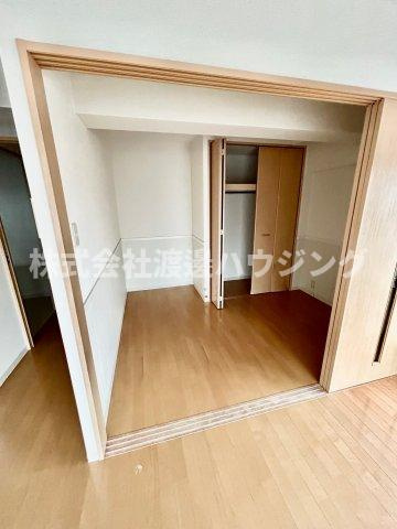 カルム緑地公園5の寝室