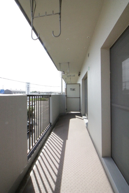 メゾンルミエールのバルコニー|陽当たり良好なバルコニーです♪