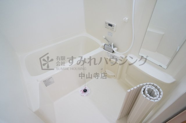 ラークハイムの寝室|参考、同建物・同間取りの号室