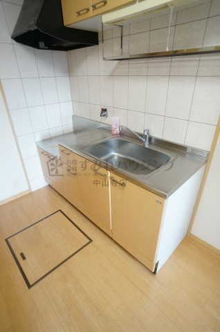 ラークハイムのキッチン|参考、同建物・同間取りの号室