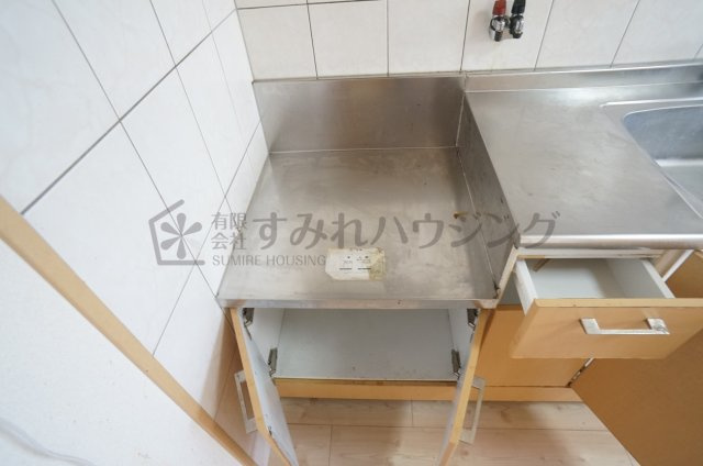 ラークハイムのキッチン|参考、同建物・同間取りの号室