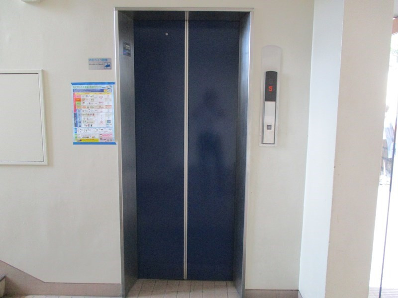 香流橋ハイツの外観