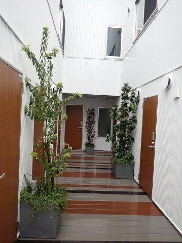 グランエッグス本郷の外観