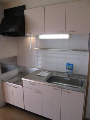 コンパクトなキッチンで掃除もラクラク