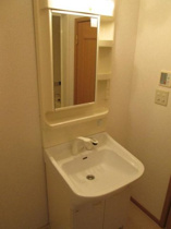 コンパクトで使いやすい洗面所