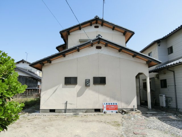 高島市安曇川町青柳2030-193　収益戸建の外観|きれいな外観です