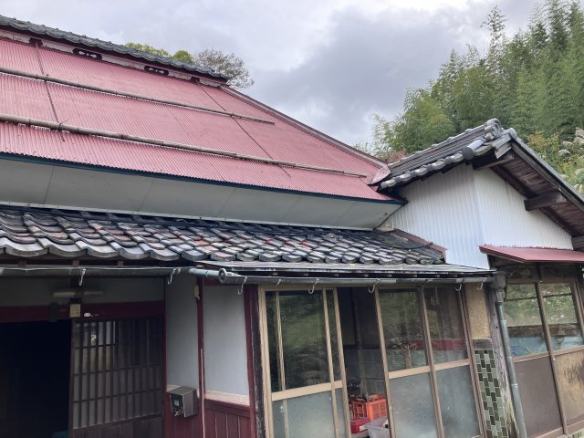 滋賀県蒲生郡日野町安部居678,679　中古戸建の外観