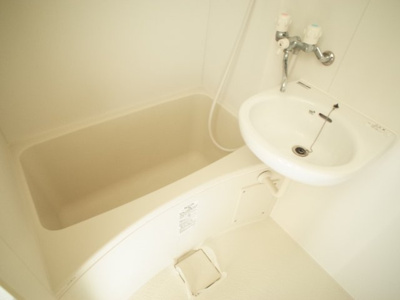 【浴室】 | バンドーム大津和