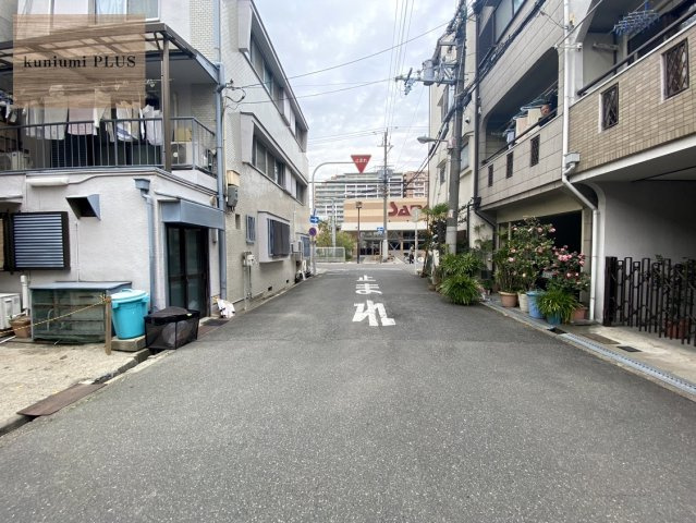 大阪市城東区関目1丁目の前面道路含む現地写真