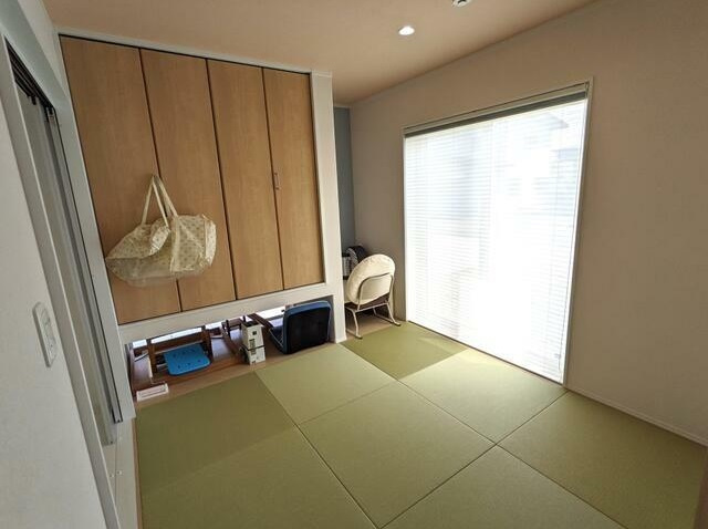 西村山郡河北町谷地所岡2丁目の和室|4.5帖の和室はLDKと繋がっています。