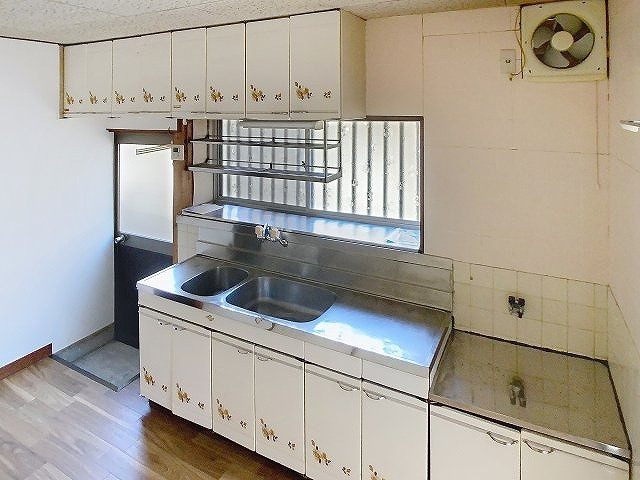 塚ノ原の一戸建てのキッチン|キッチンです