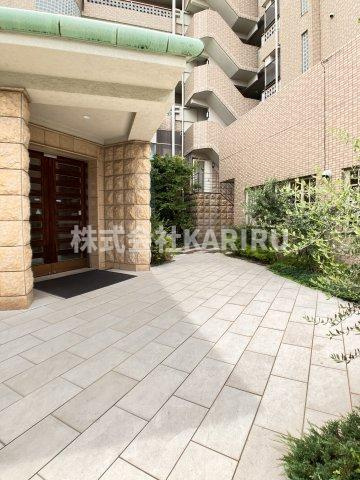 レクシア鶴見のエントランス