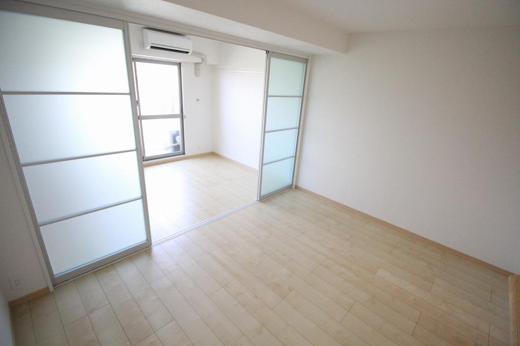 さくら弐番館の寝室|※お部屋により仕様が異なる場合があります。