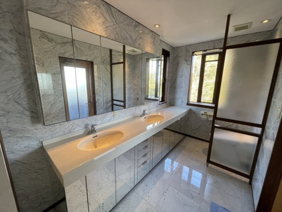 【洗面所】 | 川奈五毛平別荘地　戸建