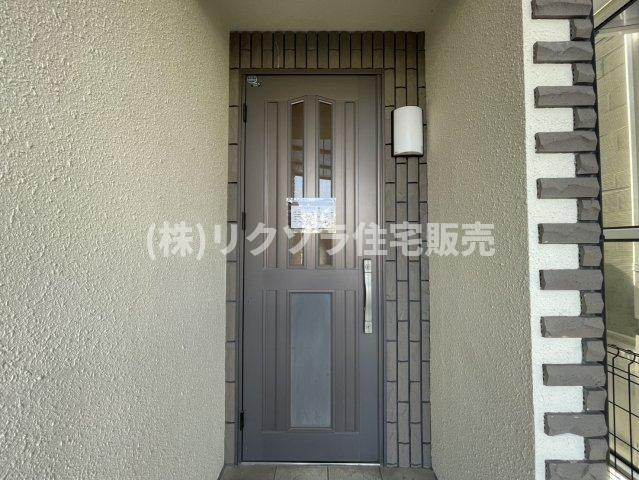 豊野町　中古一戸建ての玄関|■物件内覧・資金計画相談・住宅ローン相談、リフォーム相談、お問合せ受付中■
※当日・翌日のご内覧、ご相談はお電話でのお問合せがスムーズです！