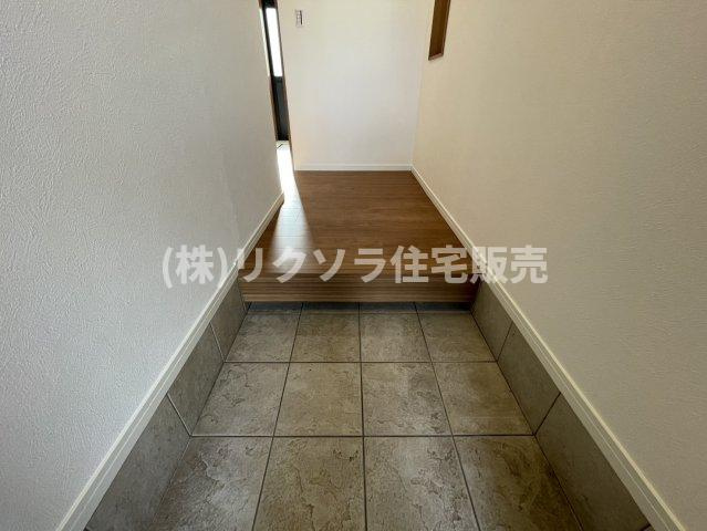 豊野町　中古一戸建ての内装|玄関内部
■物件内覧・資金計画相談・住宅ローン相談、リフォーム相談、お問合せ受付中■
※当日・翌日のご内覧、ご相談はお電話でのお問合せがスムーズです！