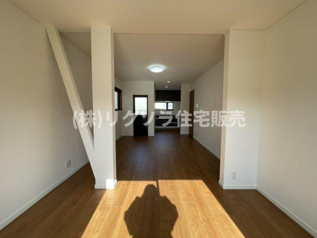 豊野町　中古一戸建てのダイニング|LDK16.0帖
■物件内覧・資金計画相談・住宅ローン相談、リフォーム相談、お問合せ受付中■
※当日・翌日のご内覧、ご相談はお電話でのお問合せがスムーズです！