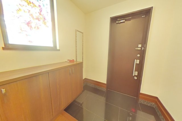 ６５１８２　岐阜市正木南１丁目中古住宅（平家）の玄関