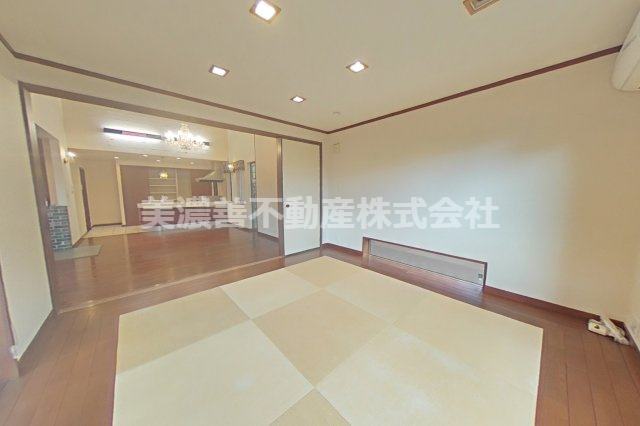 ６５１８２　岐阜市正木南１丁目中古住宅（平家）の和室