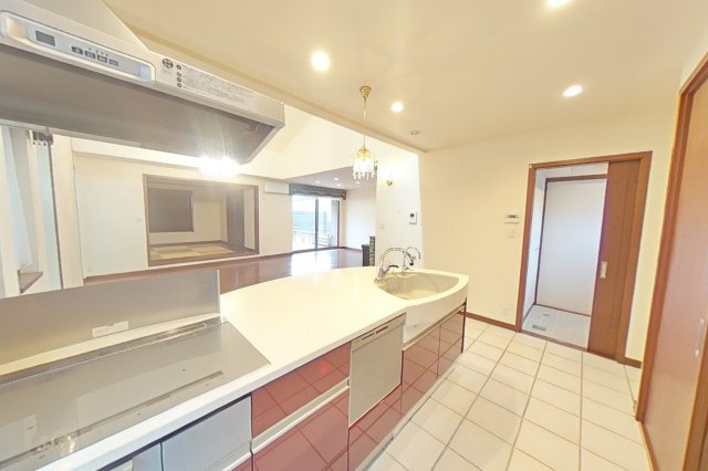 ６５１８２　岐阜市正木南１丁目中古住宅（平家）のキッチン