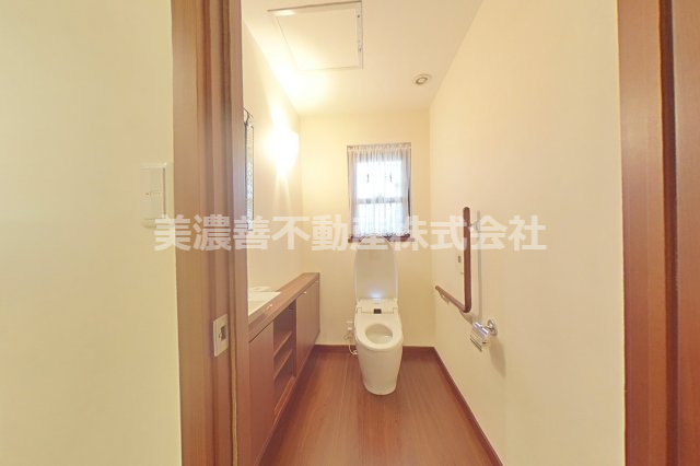 ６５１８２　岐阜市正木南１丁目中古住宅（平家）のトイレ