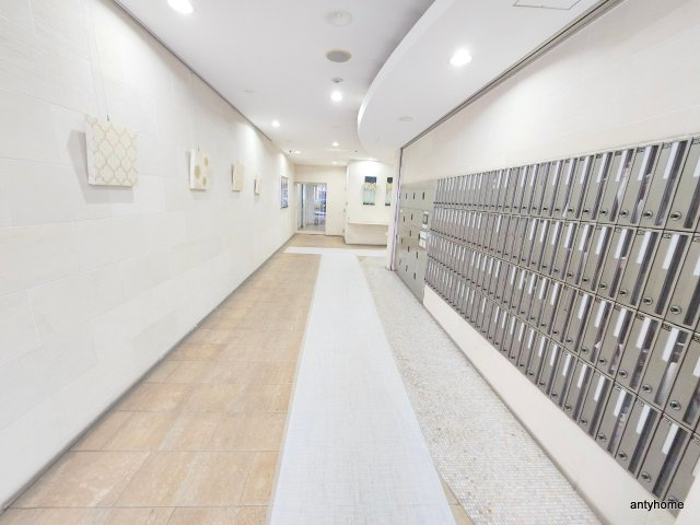 BRAVI南堀江　仲介手数料無料のロビー