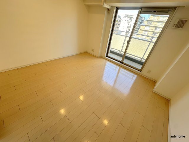 BRAVI南堀江　仲介手数料無料の洋室
