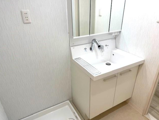 ビバリーハウス本山の洗面所|LIXIL製　新調済