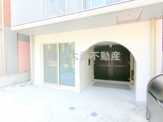 小鳩プレイスの外観