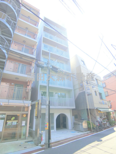 小鳩プレイスの外観