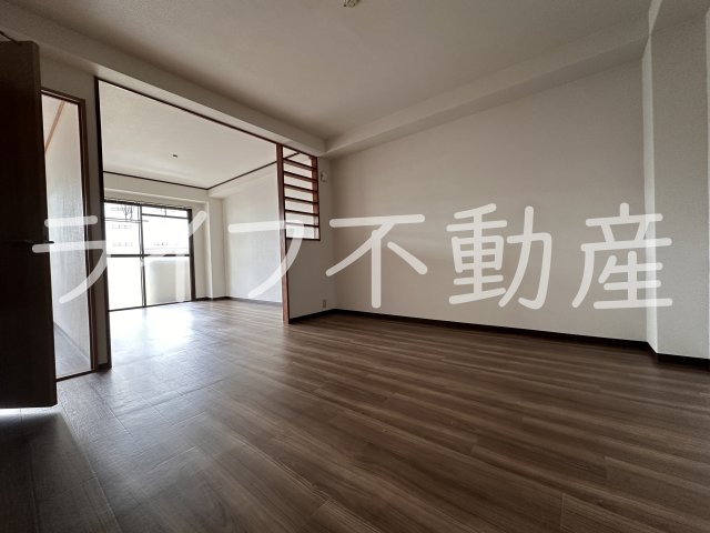 石賀ハイムの居間・リビング|ゆったり過ごせるリビングです