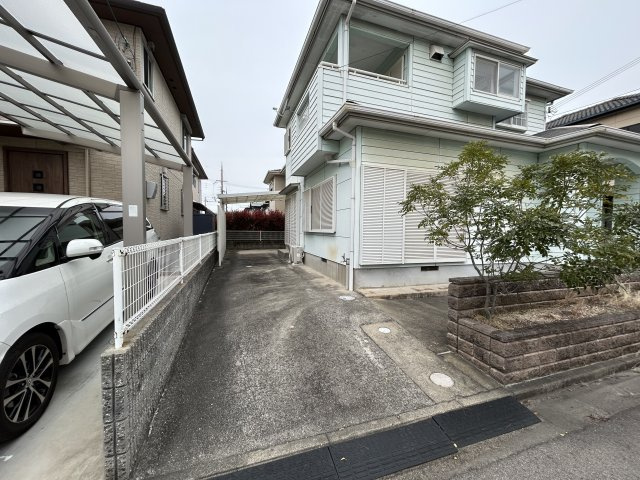 和歌山市西庄・中古戸建・54664の駐車場