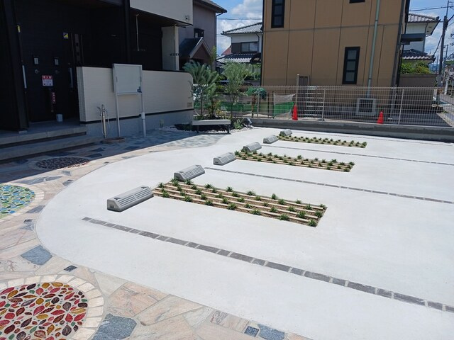 カーサ　ミオの駐車場