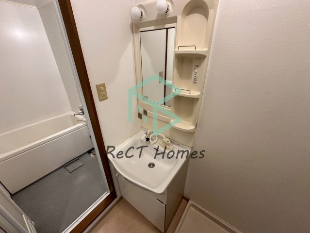 ネオクオーツ神屋壱番館の洗面所