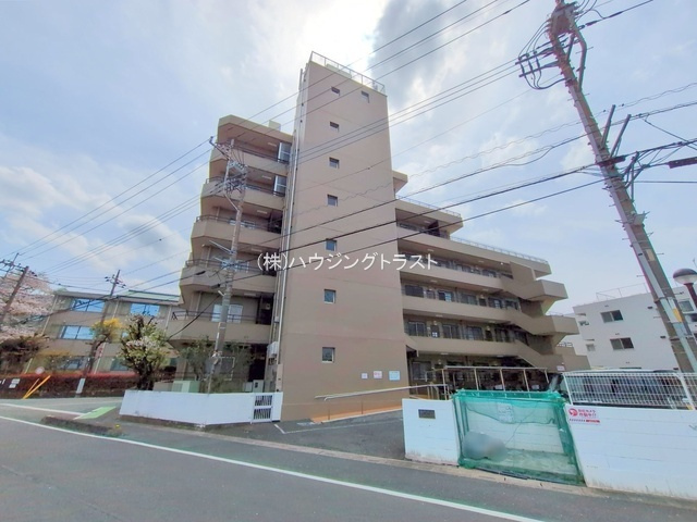 仲介手数料無料　新所沢サンハイツの外観
