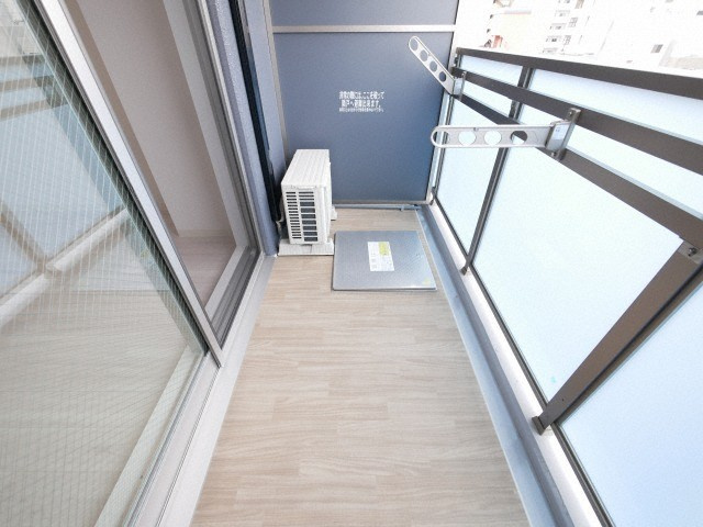 プレサンス堺筋本町ディスティニーのバルコニー