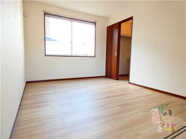 シャーメゾン・エレガンス壱番館の洋室