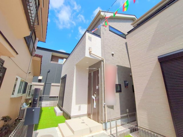 ふじみ野市大原１丁目の新築一戸建の外観|2025年4月撮影
上福岡駅徒歩10分の好立地！
3LDK+ロフト+駐車2台　住宅性能評価書W取得で安心の新築一戸建て♪