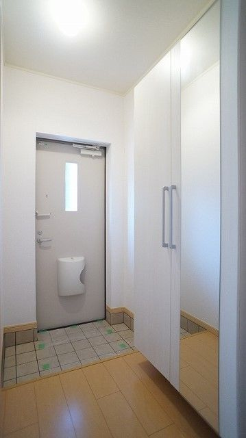 ガーデンプレイス常盤平Ｄの玄関