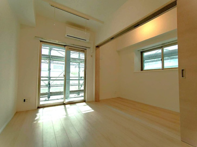 【居間・リビング】 | LIFEFIELD国際空港前　★プライスホームなら仲介手数料が割引価格です★