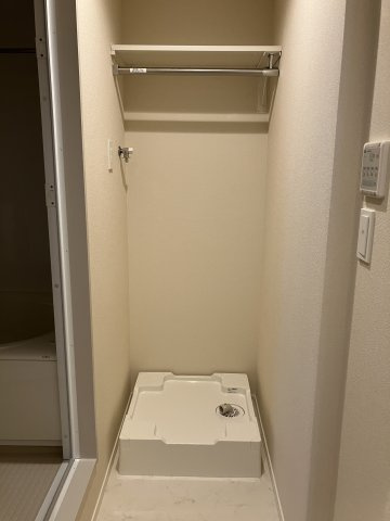 【設備】 | 有栖川Heights | ゆったりした洗濯機置場、ドラム式も余裕♪